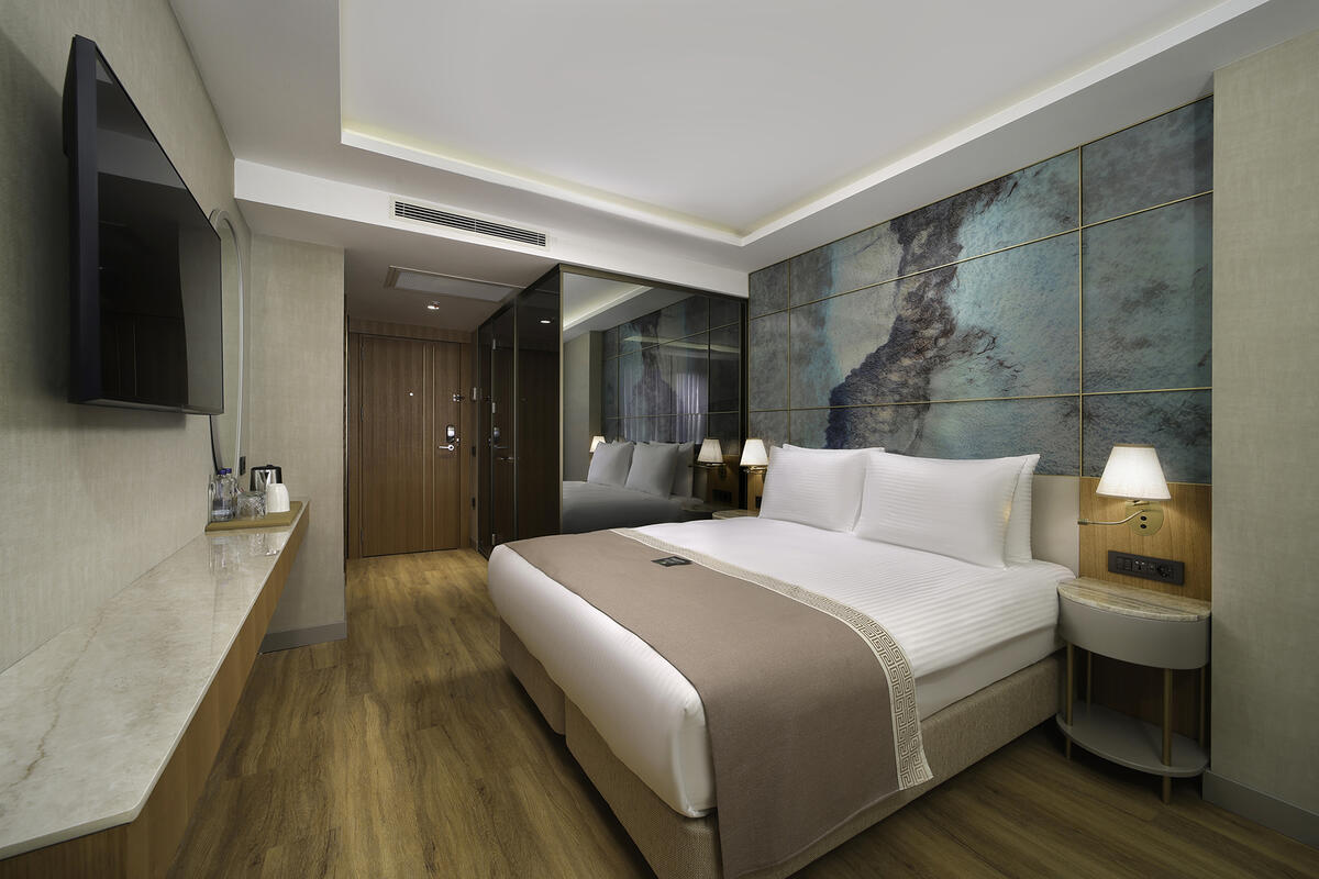 Superior Deluxe Double or Twin Room